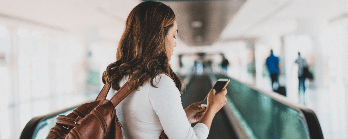 Holafly ou Airalo? Veja como funciona o chip internacional em eSIM, qual usar para trabalhar com o notebook e quando o roaming da operadora compensa.